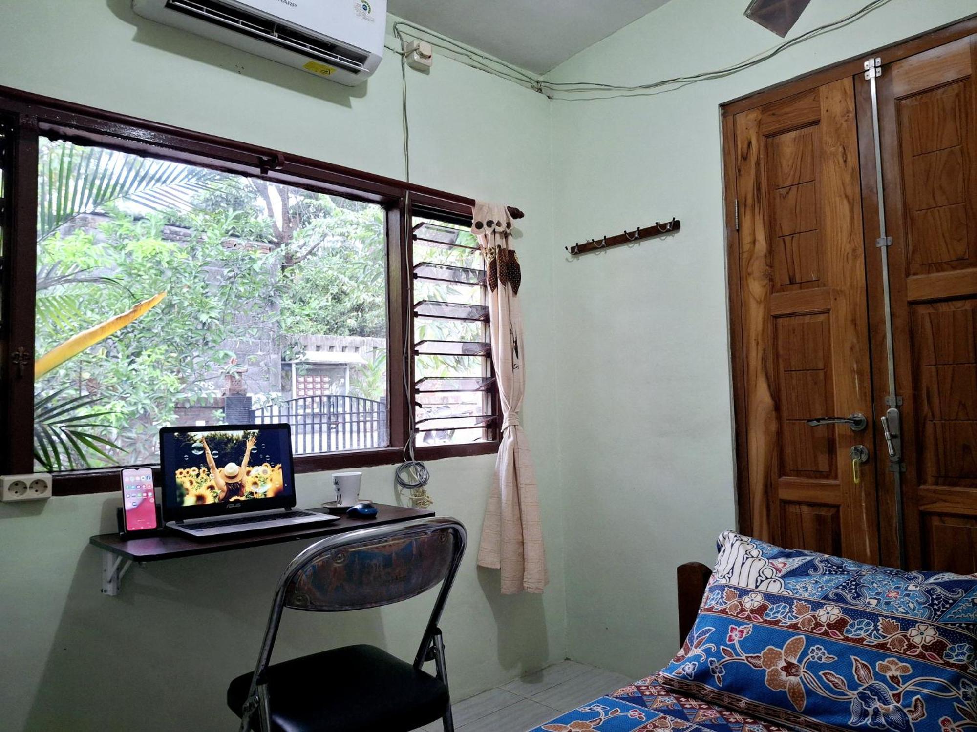 Ngampilan Backpacker Hostel Yogyakarta Exterior photo
